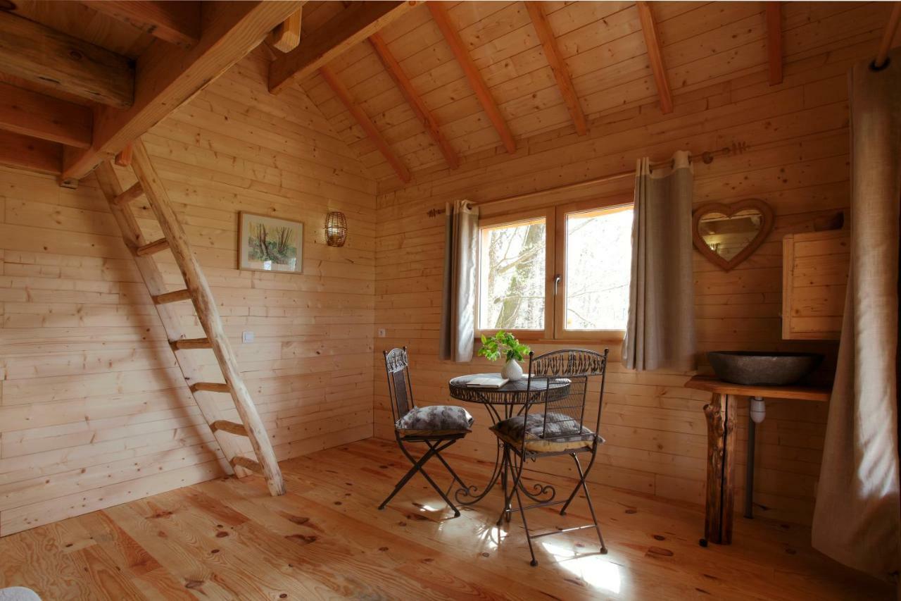 Les Cabanes Des Benauges Arbis Екстер'єр фото